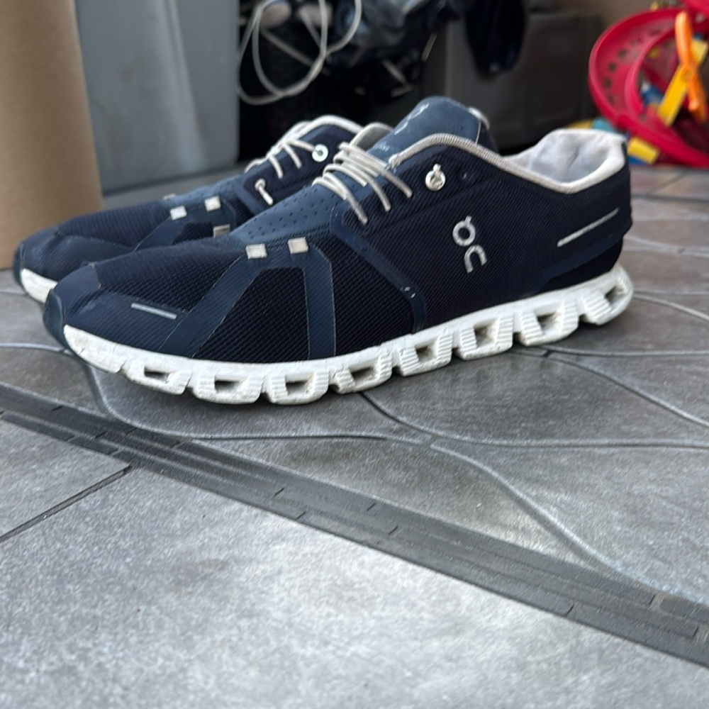 On Cloud 5 - image 1